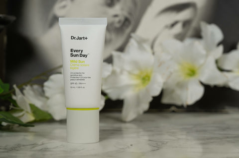 Crema cu protectie solara pentru piele sensibila SPF 43 / PA+++, Dr. Jart+, 30 ml