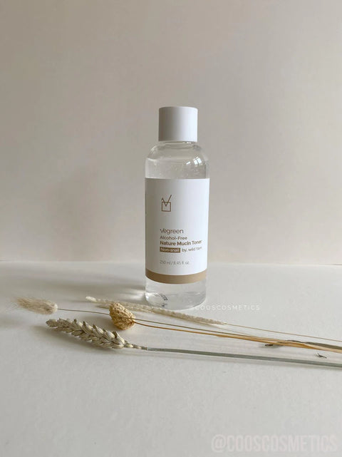 Toner de fata fara alcool cu Mucina de Melc, Nature Mucin Toner, Vegreen, 250 ml