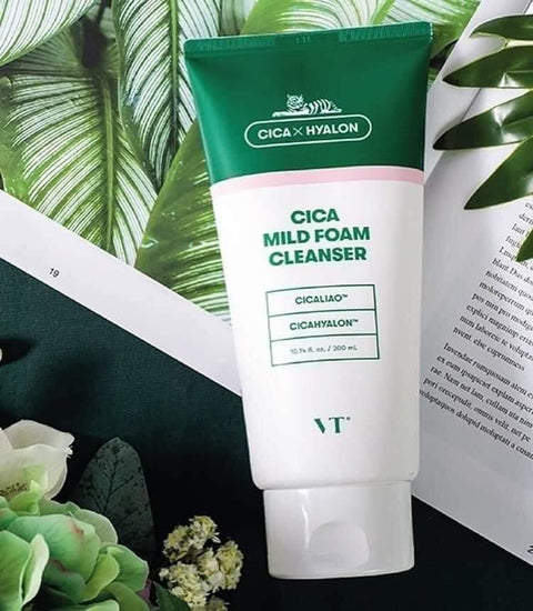 Spuma de curatare calmanta cu extract de Centella Asiatica, VT, 300 ml