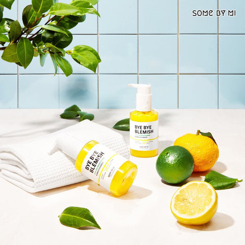 Spuma de curatare cu Vitamina C si Niacinamide, Some By Mi, 120ml